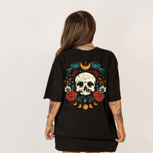 Load image into Gallery viewer, Distressed Skull