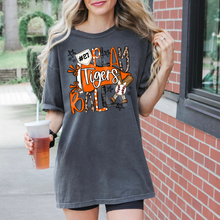 Load image into Gallery viewer, Pennant Flag Play Ball
