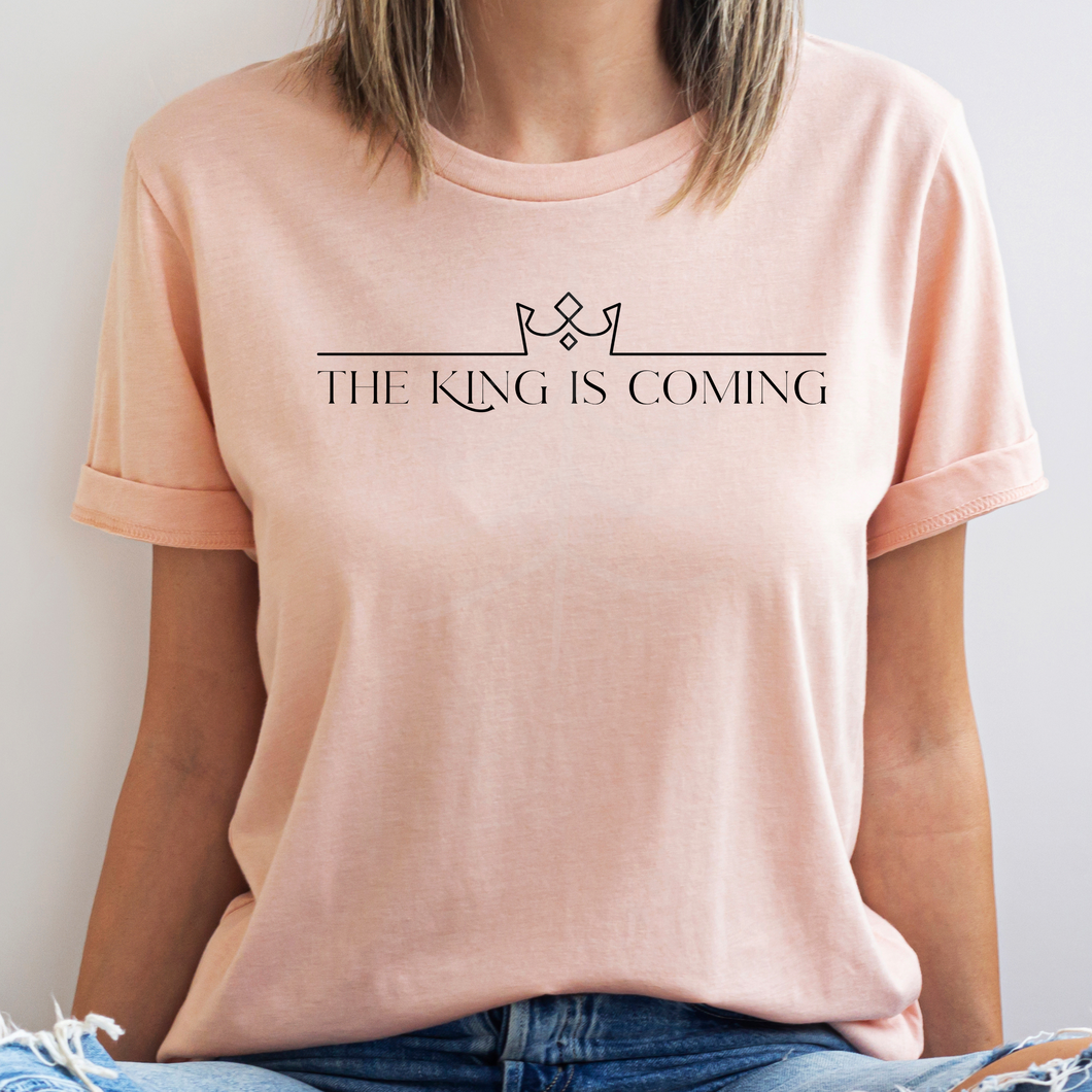THE KING IS COMING (BLACK) (DTF/SUBLIMATION TRANSFER)